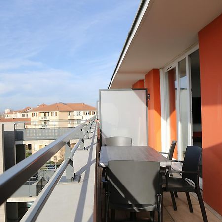 Adonis Paris Sud Aparthotel Chevilly-Larue Bagian luar foto