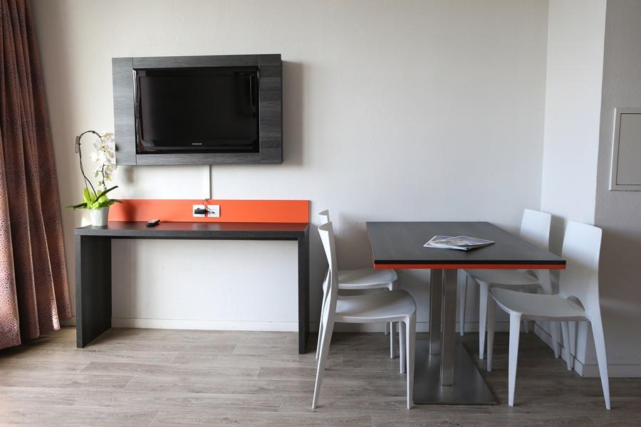 Adonis Paris Sud Aparthotel Chevilly-Larue Bagian luar foto