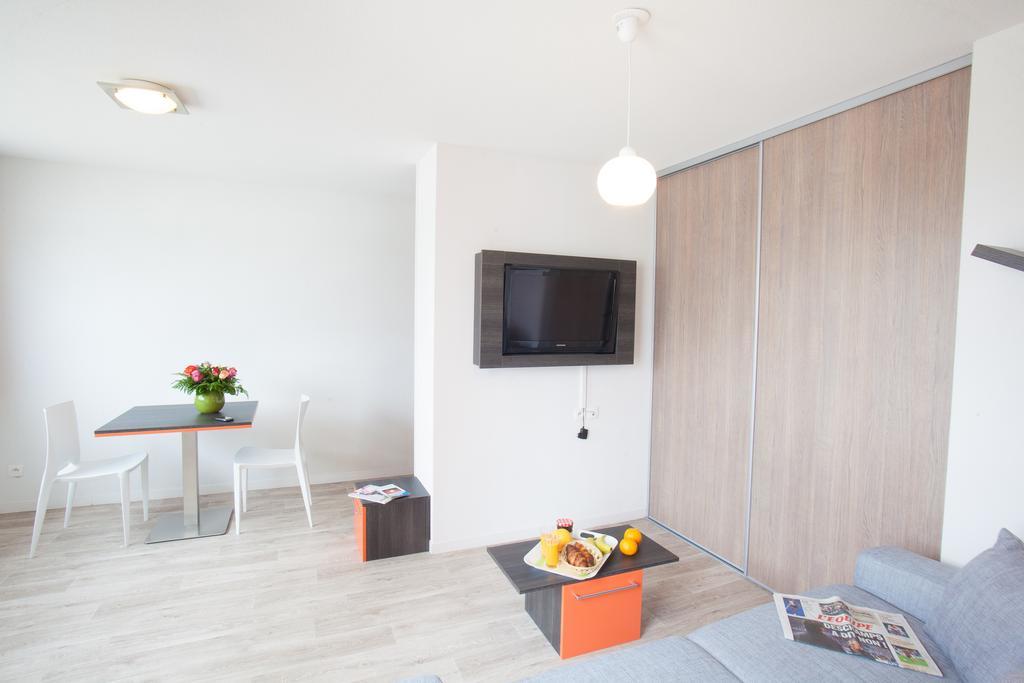 Adonis Paris Sud Aparthotel Chevilly-Larue Ruang foto