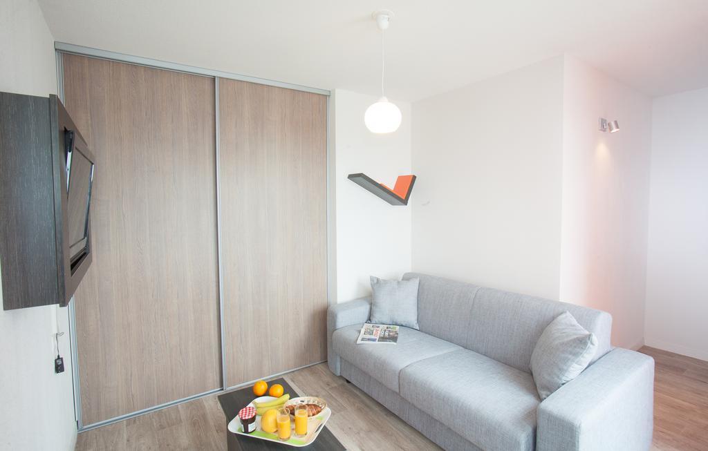Adonis Paris Sud Aparthotel Chevilly-Larue Bagian luar foto