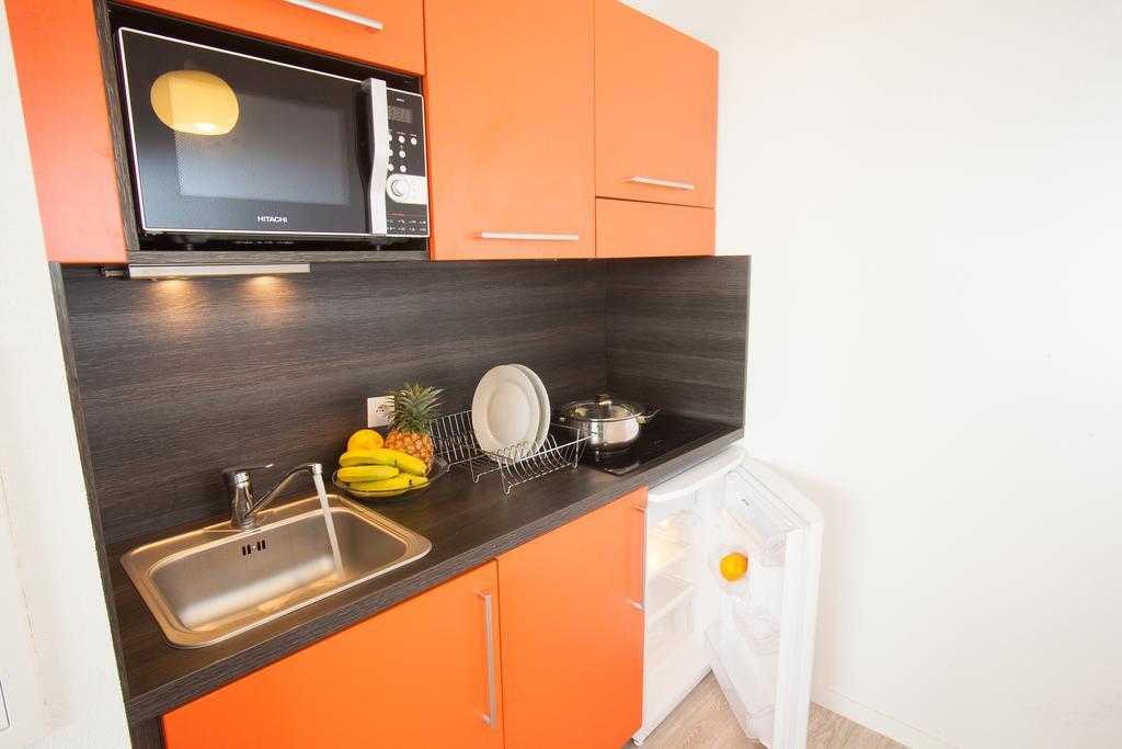 Adonis Paris Sud Aparthotel Chevilly-Larue Ruang foto