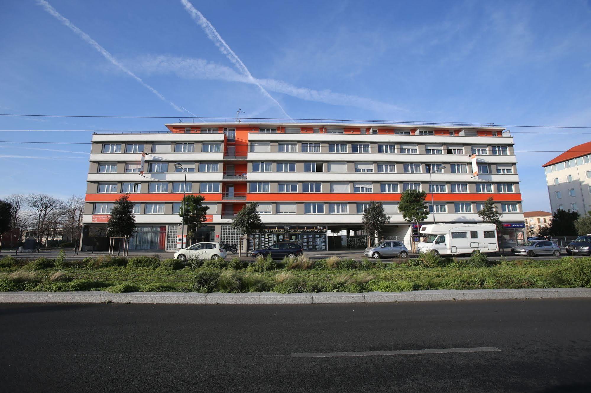 Adonis Paris Sud Aparthotel Chevilly-Larue Bagian luar foto
